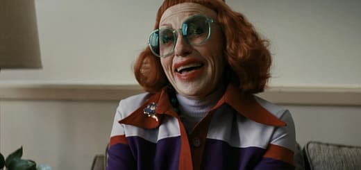 Amy Madigan / tia Gladys