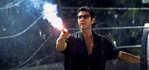 Ian Malcolm segurando um flare em Jurassic Park